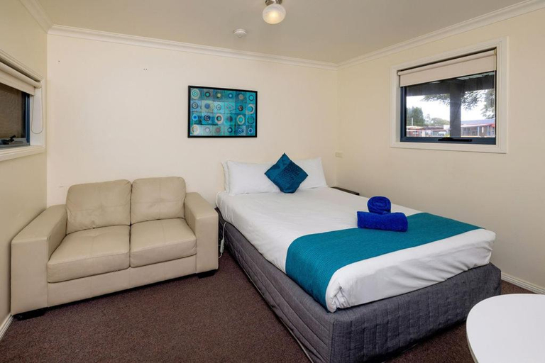 Bedroom 3, BIG4 Strahan Holiday Retreat, West Coast
