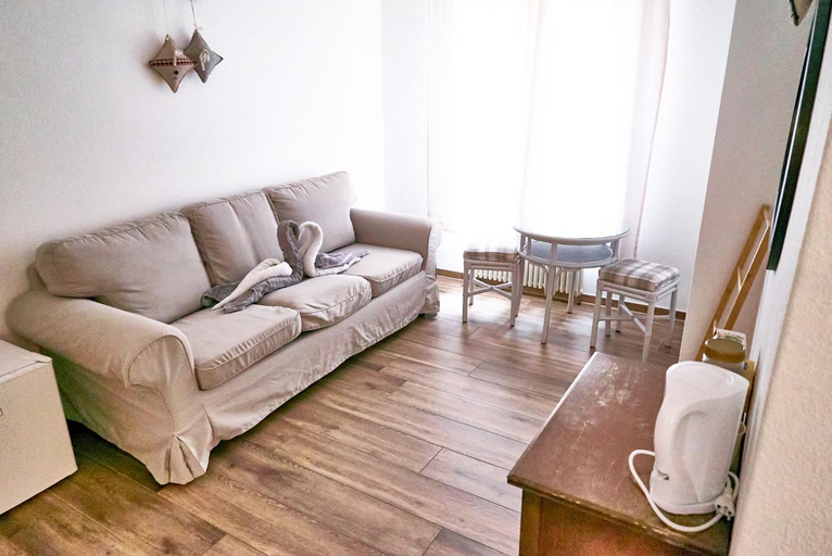 Others 3, Double Room by Interlaken. Parking, Interlaken