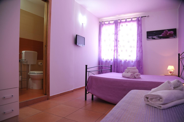 Bedroom 3, B&B Erminia, Lecce