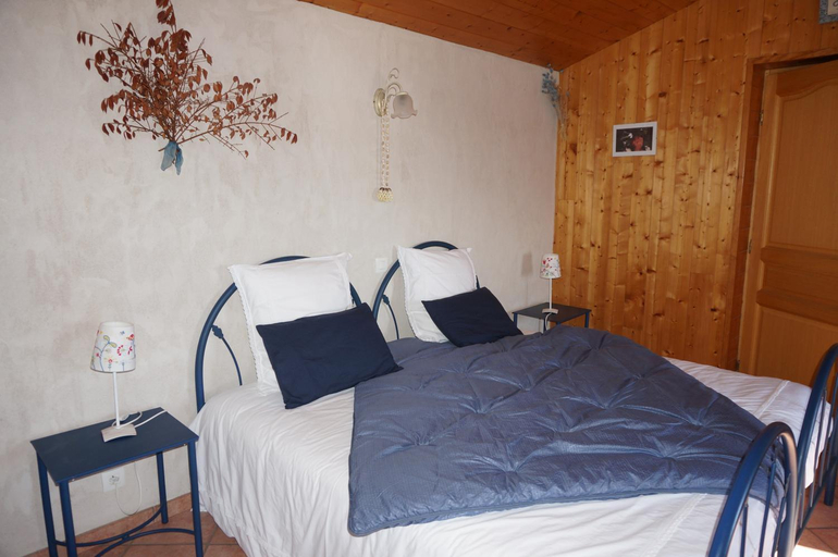 Others 4, Auberge du Thiollet, Rhône