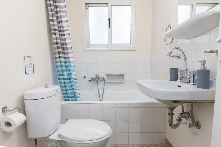 Bathroom 5, Athens Central Explorer Nest 1 Bd Apt, Attica