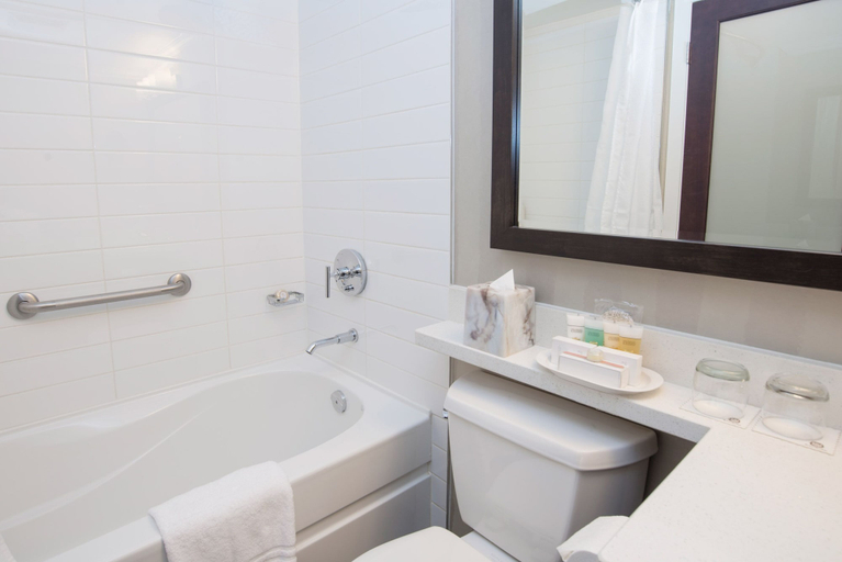 Bathroom 5, La Grande Residence Vancouver at The Sutton Place Hotel, Greater Vancouver