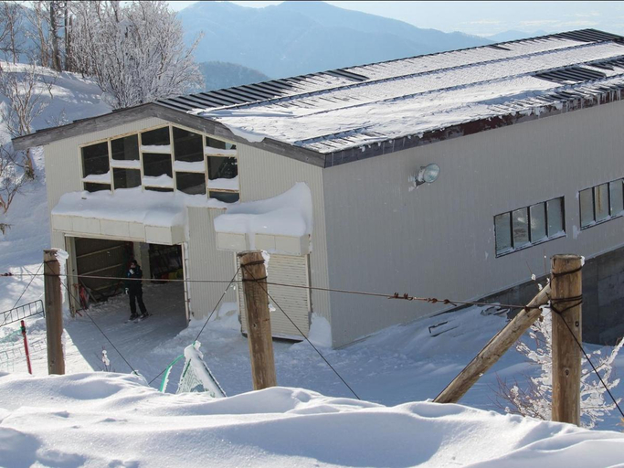 Exterior & Views 1, Iwasuge Hotel, Yamanouchi