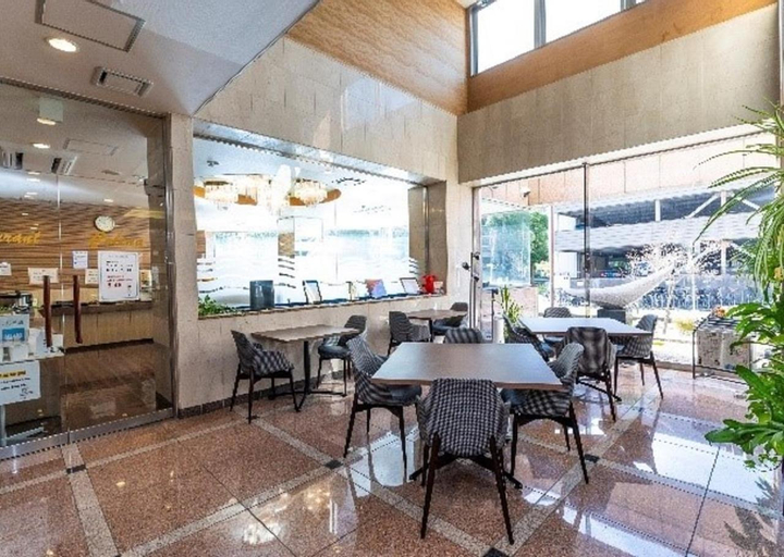 Food & Drinks 3, Hotel Mark-1 CNT, Inzai