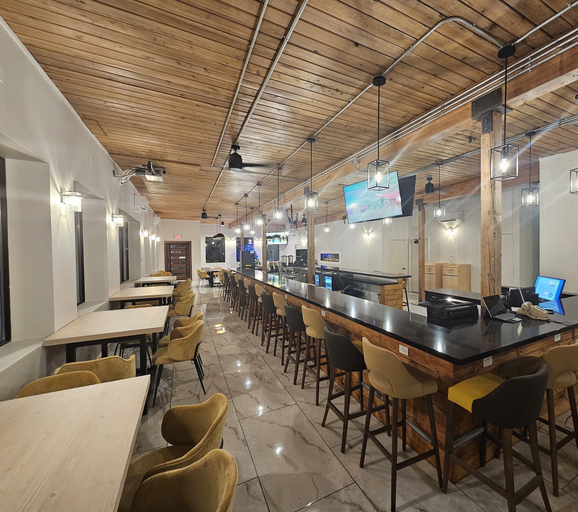 Food & Drinks 5, The Hotel Pendleton, Trademark Collection by Wyndham, Umatilla