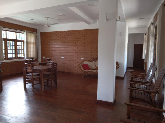 Public Area 2, Windy Hanthana, K.F.G. & G. Korale