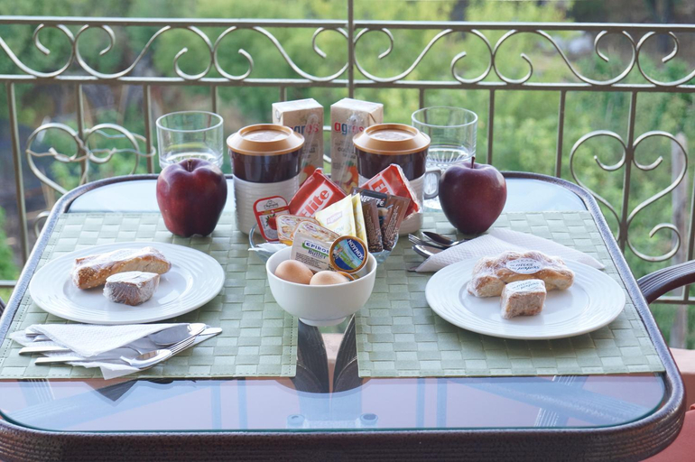 Food & Drinks, Nontas Home, Ionian Islands