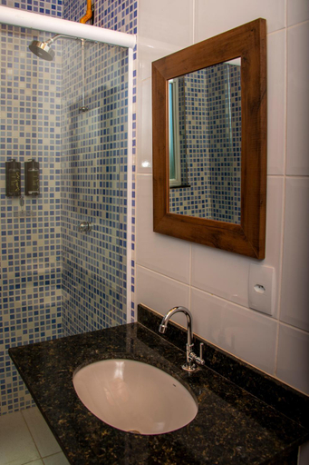 Bathroom 2, La Coquille, Angra dos Reis