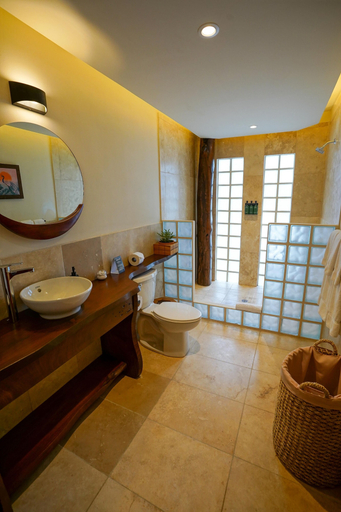 Bathroom 4, TreeCasa Hotel & Resort, Tola