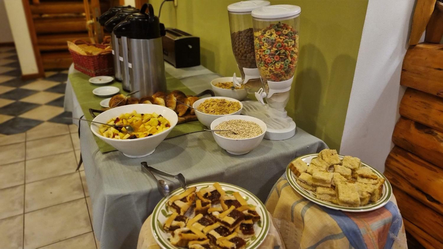 Food & Drinks
