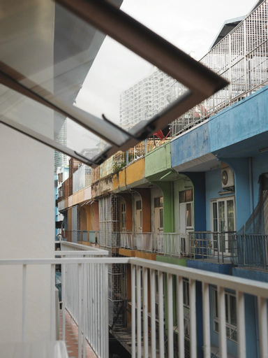 Others 4, Krung Tone Hostel, Khlong San