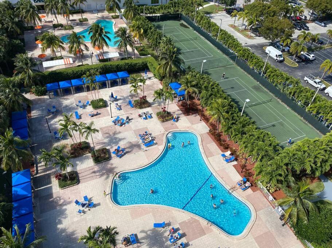 Breathtaking ocean view! 15th floor, Miami-Dade
