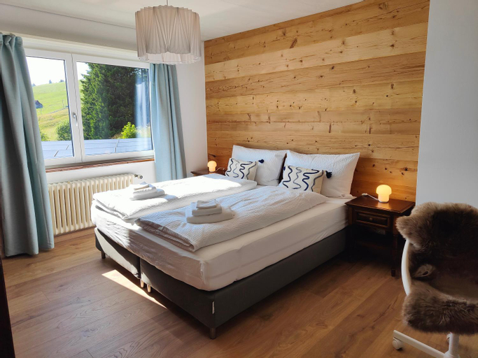 Bedroom 2, Hotel Bergsonne, Luzern
