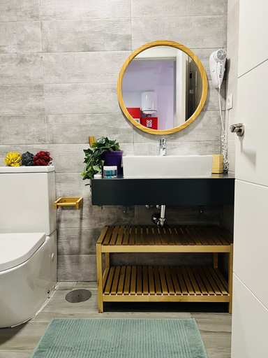 Bathroom 4, Bnbook Medea Apartments, Málaga