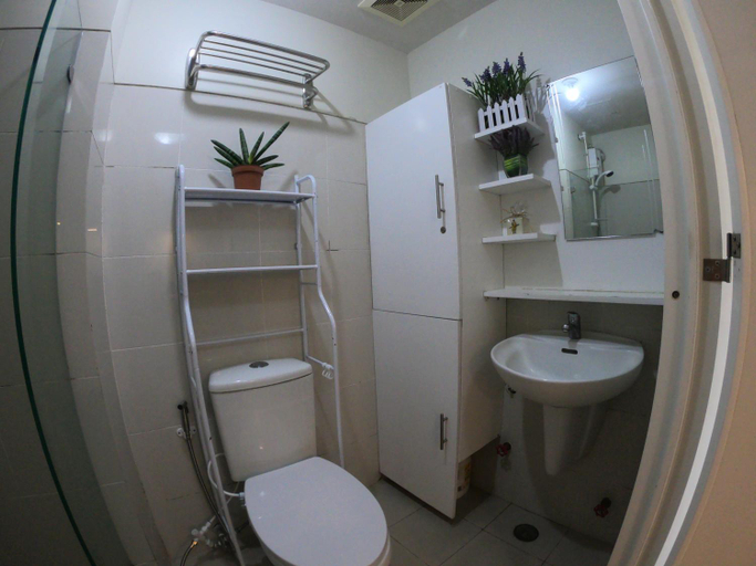 Bathroom 3, Breezy Nest Staycation at Wind Residences Tagaytay, Tagaytay City