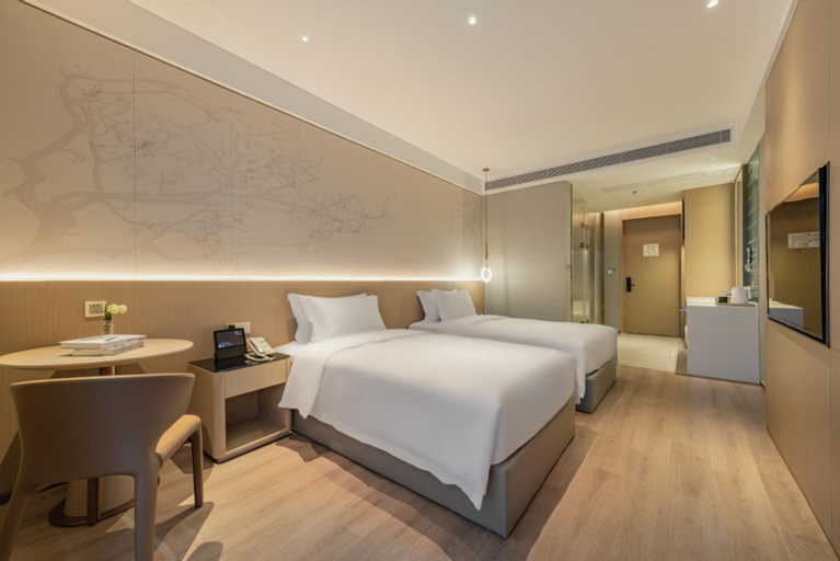Bedroom 13