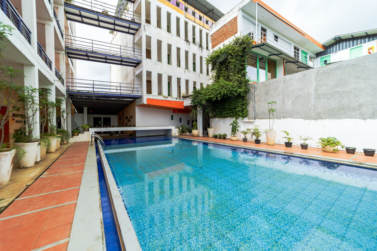 Sport & Beauty 5, Starlite Hotels, Viluppuram