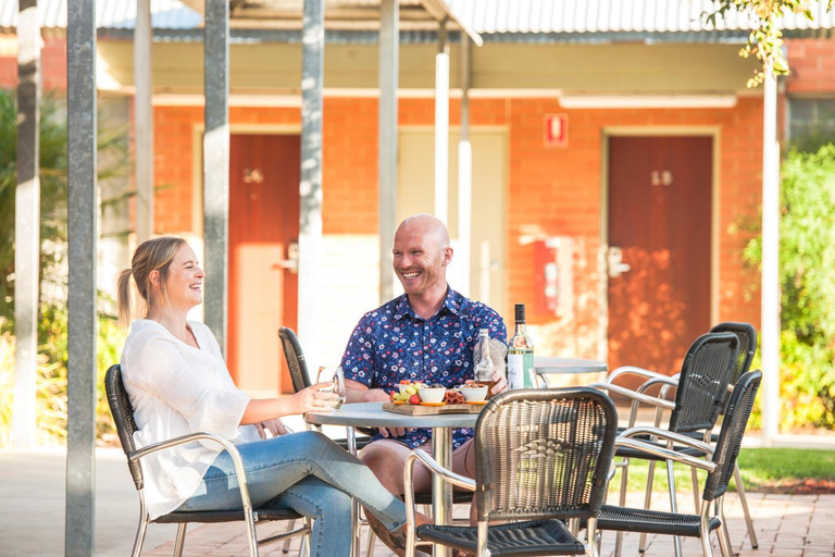 Food & Drinks 4, Strath Motel, Alexandrina- Strathalbyn