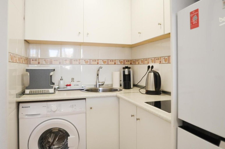 Others 5, Schone Wohnung mit Pool , Wi-Fi und privat Garage, Alicante