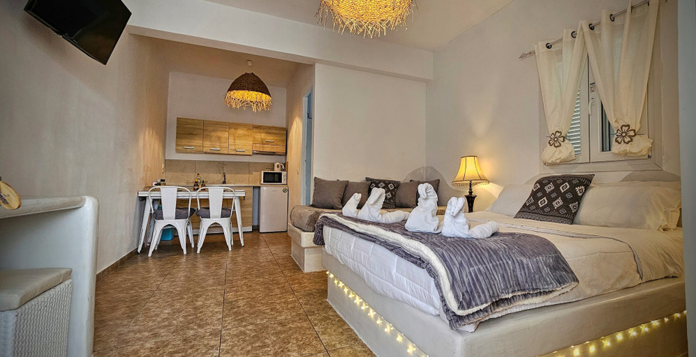 Bedroom 3, Pleasure Beachside Studios, South Aegean