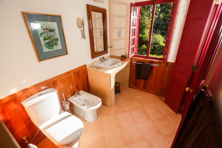 Bathroom 3, Dutch House Bandarawela, Bandarawela