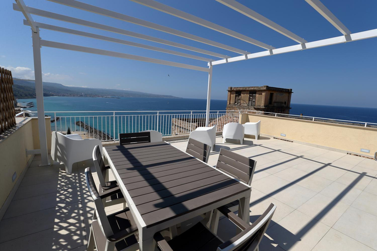 Others 5, Timpa rooms, Vibo Valentia