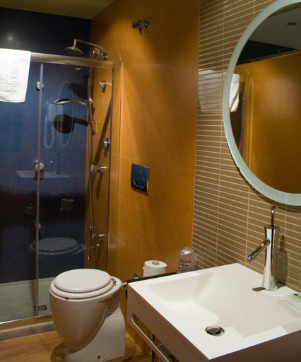 Bathroom 4, Hospedium Apartamentos Canitas Maite Familiar, Albacete