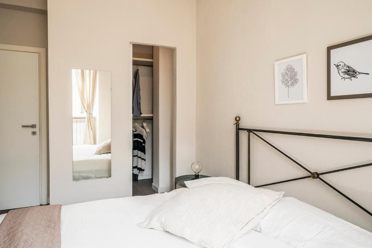 Bedroom 4, L'Angelica Holiday Home, Brescia