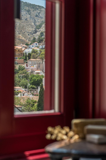 Others 5, FOS Hydra residence, Attica