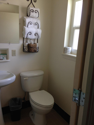 Bathroom 3, Rugged Country Lodge, Umatilla