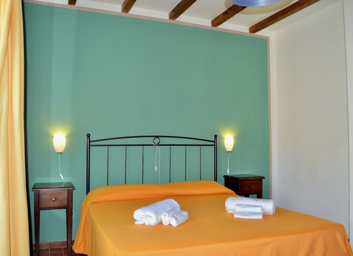 Bedroom, Residence with pool 4 km from Suvereto, Livorno