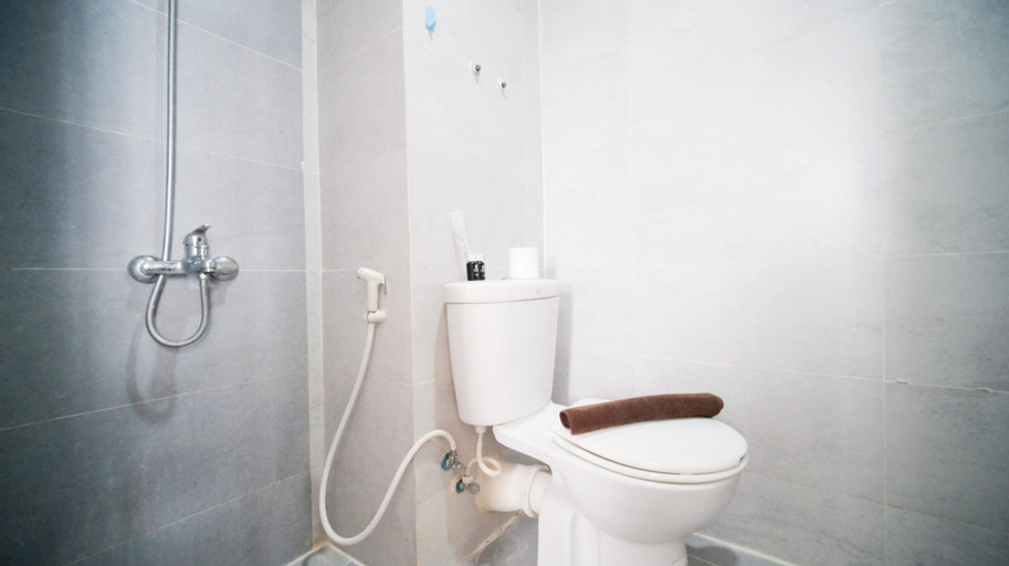 Bedroom 3, Best Studio at Taman Melati Surabaya Apartment By Travelio, Surabaya