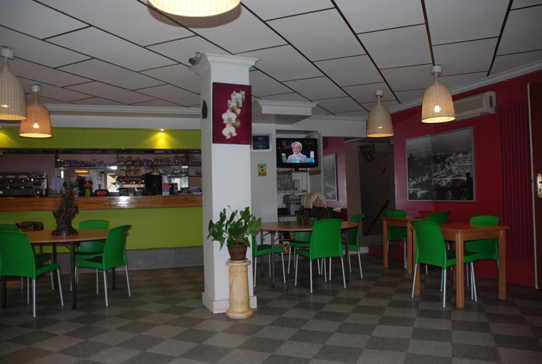 Food & Drinks 3, Residence de La Tour, Hauts-de-Seine