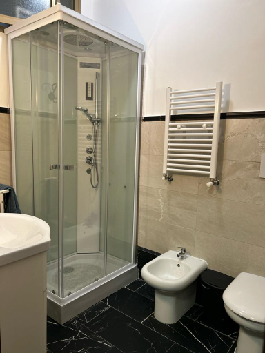Bathroom 3, BAM BAM Tiburtina, Rome