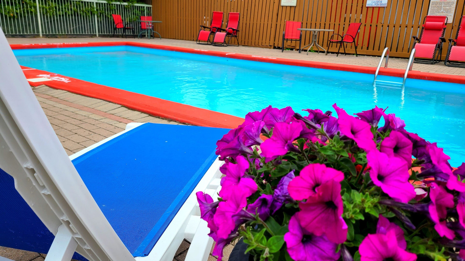 Sport & Beauty 5, Riviera Inn and Suites 1000 Islands, Leeds and Grenville