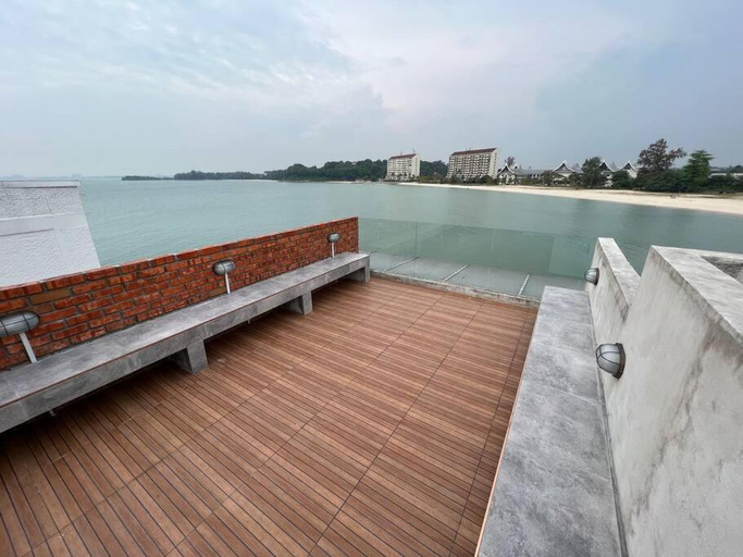 Sport & Beauty 5, Ocean Nadi 4 Bedrooms Beachfront Villa PD, Port Dickson
