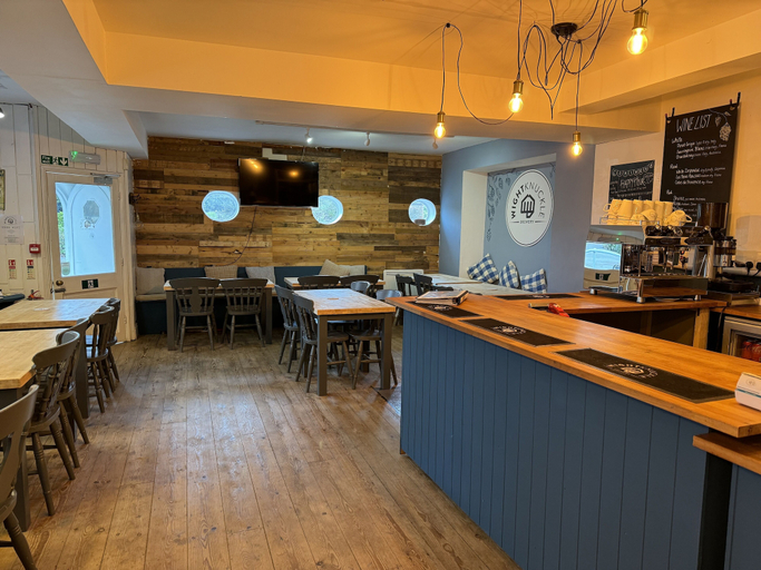 Food & Drinks 5, The Pilot Boat Inn, Isle of Wight