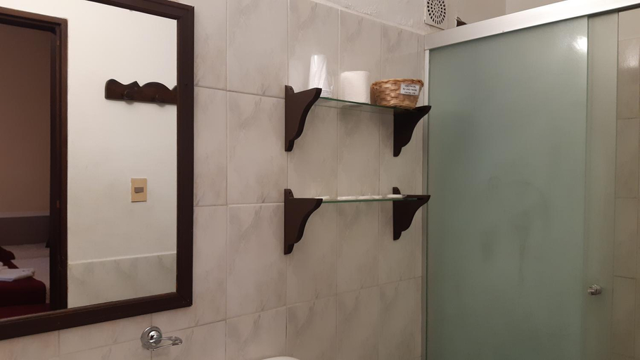 Bathroom 3, Hotel Rivera, n.a540