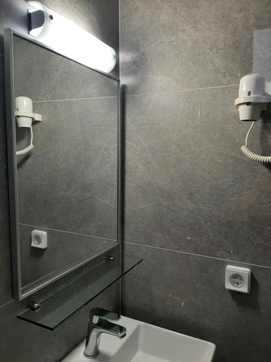 Bathroom 4, Ostria, Crete