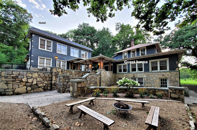 Exterior & Views 1, Sycamore Springs, Brown
