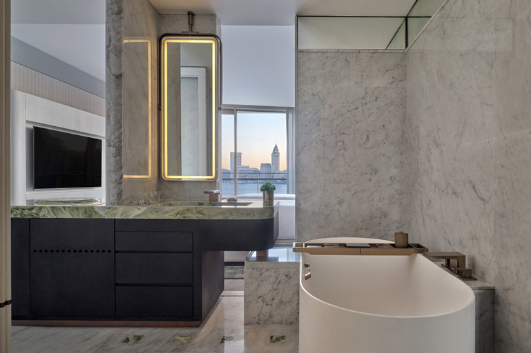 Bathroom 21