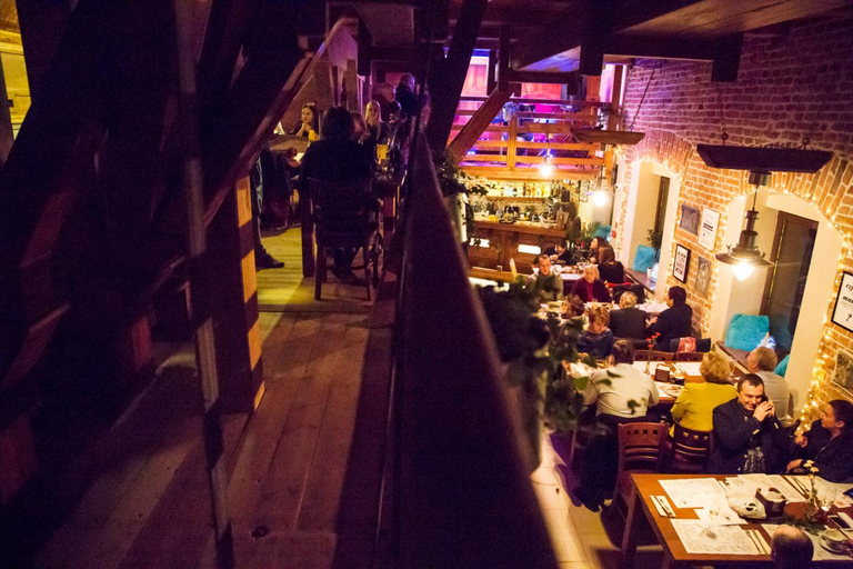 Food & Drinks