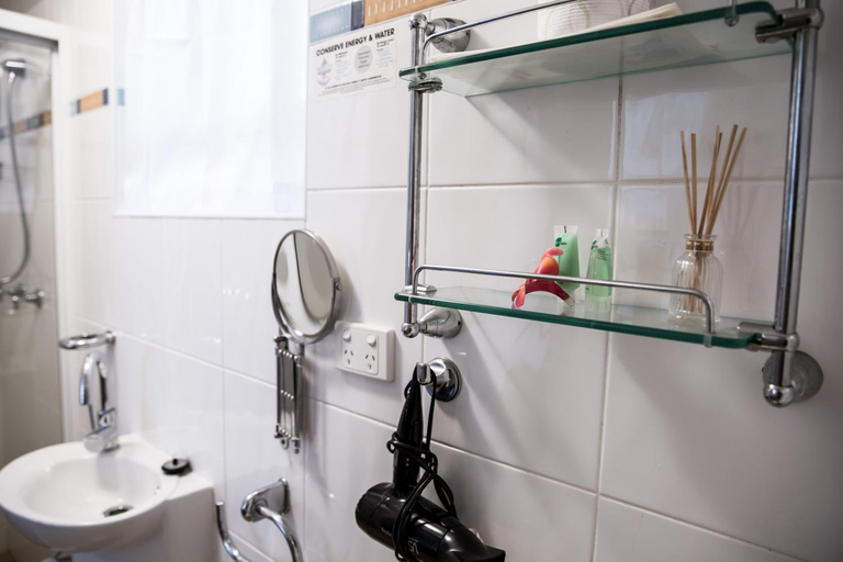 Bathroom 3, Tall Trees Motel Mountain Retreat, Tamborine Mountain