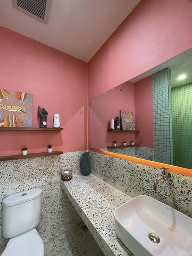 Bathroom 9