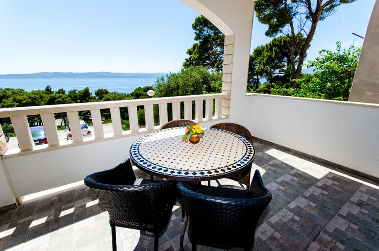 Balcony/terrace 2, Apartments Ursic MB, Brela