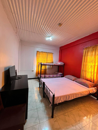 3, Aladino Hostel, Dasmariñas