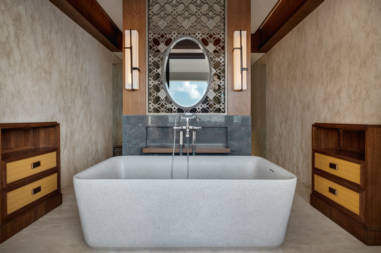 Bathroom 19