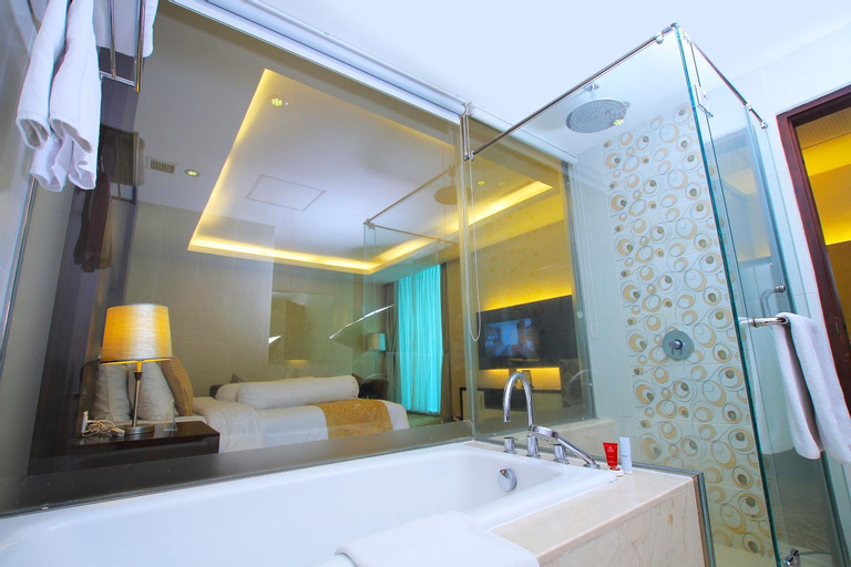 Bathroom 8