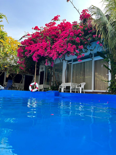 Swimming Pool 4
