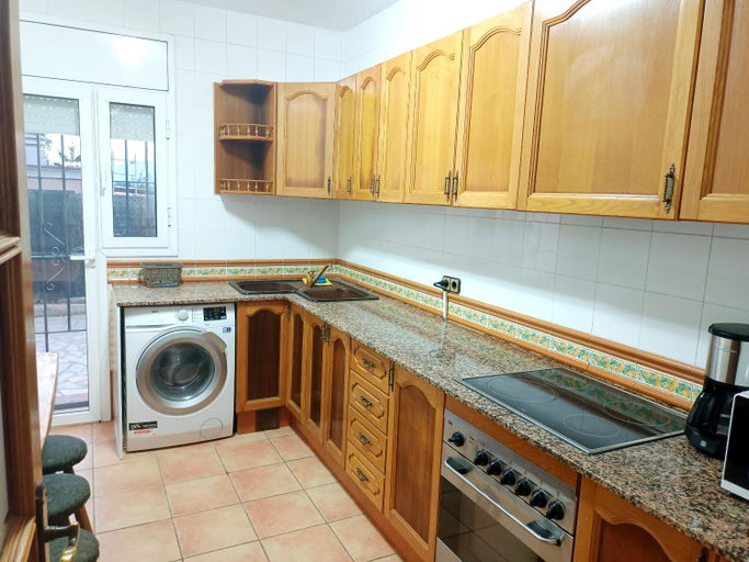 Others 3, Bright Villa in Vidreres with Private Pool and Jacuzzi, Girona